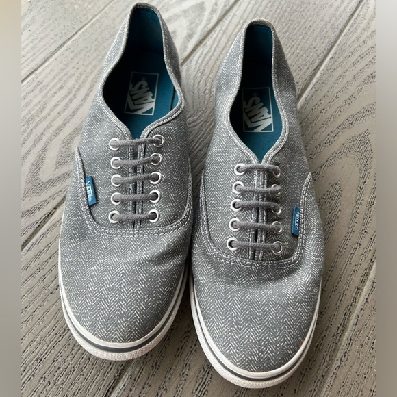Vans: Gray/White houndstooth Lace Ups: Men 7.5 : Women 9 - Picture 1 of 7